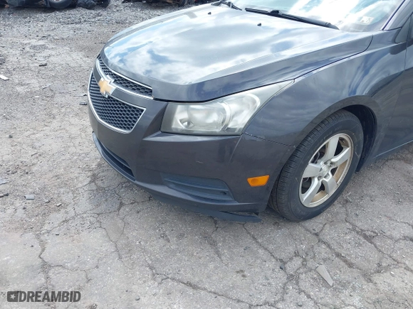 2014 Chevrolet Cruze 1LT with VIN 1G1PC5SB4E7288596, listed as a IAAI auction lot 42047744 with 1 mi miles. Bid and sale history available at carsss.com. Image 13.