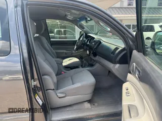 2010 Toyota Tacoma with VIN 5TEUX4EN9AZ726630, listed as a Copart auction lot 62417735 with 211,445 mi miles and Clean title. Bid and sale history available at DreamBid. Image 5.
