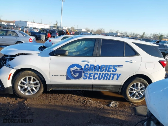 2024 Chevrolet Equinox LS with VIN 3GNAXHEG8RL207201, listed as a IAAI auction lot 41791730 with 27,667 mi miles. Bid and sale history available at carsss.com. Image 15.