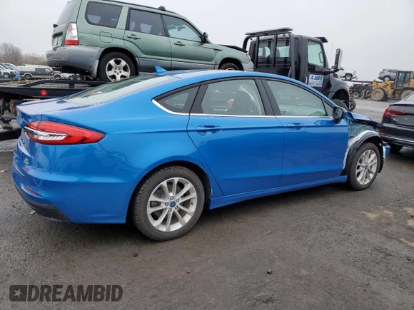 2020 Ford Fusion Hybrid SE with VIN 3FA6P0LU4LR222376, listed as a Copart auction lot 42911893 with 8,231 mi miles. Bid and sale history available at carsss.com. Image 3.