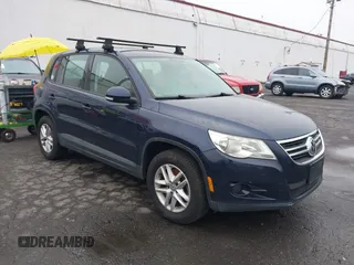 2011 Volkswagen Tiguan SEL with VIN WVGBV7AX0BW502713, listed as a IAAI auction lot 41324829 with 135,294 mi miles and . Bid and sale history available at DreamBid. Image 1.