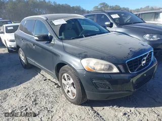 2012 Volvo XC60 3.2L with VIN YV4952DL8C2291037, listed as a IAAI auction lot 41683215 with 170,000 mi miles. Bid and sale history available at carsss.com. Image 1.
