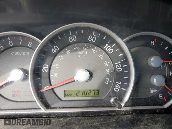 2007 Kia Sorento EX z VIN KNDJC736575722632, wystawiony jako Copart lot #47543815 z przebiegiem 210 273 mil mil oraz Szkoda całkowita • Salvage title. Historia ofert i sprzedaży dostępna na DreamBid. Obrazek 9.