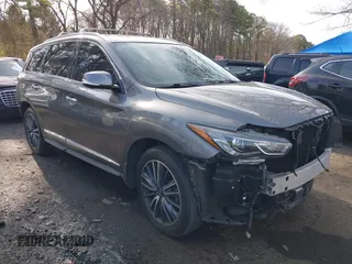 2019 Infiniti QX60 Luxe z VIN 5N1DL0MMXKC557498, wystawiony jako IAAI lot #42016906 z przebiegiem 24 139 mil mil oraz . Historia ofert i sprzedaży dostępna na DreamBid. Obrazek 1.
