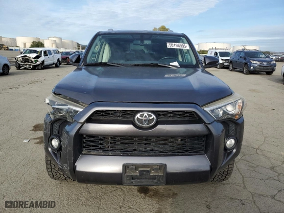 2014 Toyota 4Runner SR5 with VIN JTEZU5JR0E5073560, listed as a Copart auction lot 50196995 with 138,536 mi miles and Salvage Title. Bid and sale history available at carsss.com. Image 5.