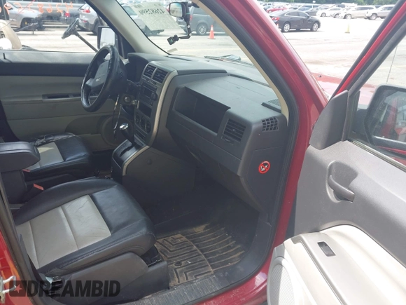 2007 Jeep Patriot Limited with VIN 1J8FF48W47D299898, listed as a IAAI auction lot 42682590 with 150,753 mi miles and . Bid and sale history available at DreamBid. Image 5.