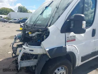 2019 Ram ProMaster Cargo Van with VIN 3C6TRVBG6KE556406, listed as a IAAI auction lot 40399411 with 90,079 mi miles. Bid and sale history available at carsss.com. Image 18.