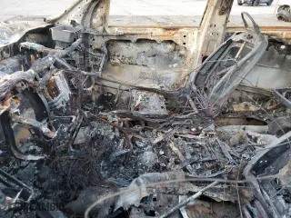 2019 Ram 1500 Rebel with VIN 1C6SRFLT7KN580058, listed as a Copart auction lot 80208203 with 0 mi miles and Salvage Title. Bid and sale history available at carsss.com. Image 7.
