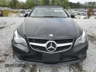 2017 Mercedes-Benz E 400 with VIN WDDKK6FF2HF356630, listed as a Copart auction lot 51345605 with 60,110 mi miles and Salvage Title. Bid and sale history available at DreamBid. Image 5.