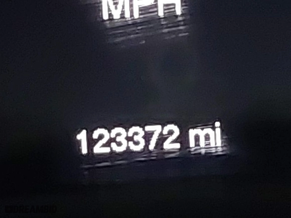 2014 Jeep Cherokee Latitude with VIN 1C4PJMCS9EW124434, listed as a IAAI auction lot 41582319 with 123,372 mi miles. Bid and sale history available at carsss.com. Image 15.