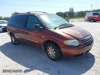 2007 Chrysler Town & Country LWB Touring with VIN 2A4GP54L47R183859, listed as a IAAI auction lot 42125981 with 199,169 mi miles. Bid and sale history available at carsss.com. Image 1.