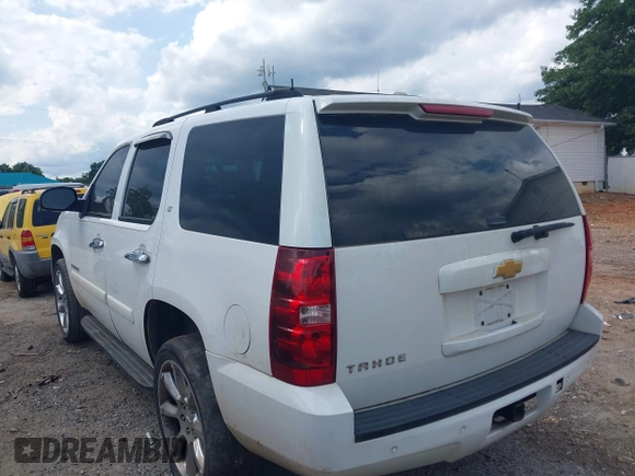 2007 Chevrolet Tahoe LS z VIN 1GNFC13J57R313666, wystawiony jako IAAI lot #42511253 z przebiegiem 374 689 mil mil oraz . Historia ofert i sprzedaży dostępna na DreamBid. Obrazek 3.