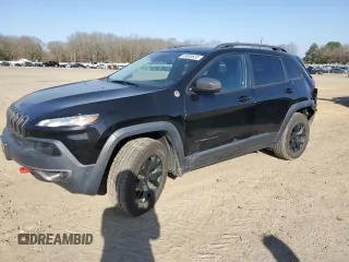2018 Jeep Cherokee Trailhawk with VIN 1C4PJMBX7JD532336, listed as a Copart auction lot 49000635 with 168,393 mi miles and Salvage Title. Bid and sale history available at carsss.com. Image 1.
