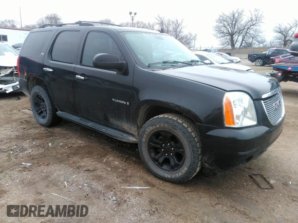 2007 GMC Yukon SLT with VIN 1GKFK13047R188103, listed as a IAAI auction lot 41212201 with 1 mi miles. Bid and sale history available at carsss.com. Image 1.