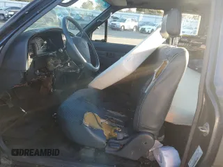 1992 Toyota Pickup DLX с VIN JT4VN13D2N5083484, выставлен на аукционе Copart как лот 44200945 с пробегом 271 613 миль миль и Списание • Salvage title. История ставок и продаж доступна на DreamBid. Изображение 7.