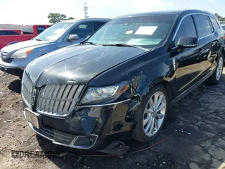 2010 Lincoln MKT EcoBoost with VIN 2LMHJ5AT3ABJ15584, listed as a IAAI auction lot 41743278 with 258,887 mi miles and . Bid and sale history available at DreamBid. Image 6.