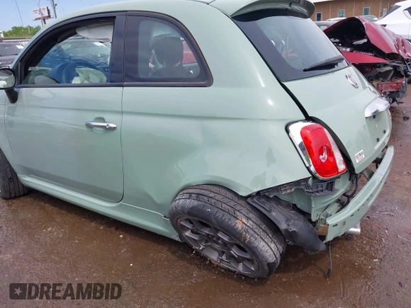 2015 FIAT 500 Sport z VIN 3C3CFFBR5FT663509, wystawiony jako IAAI lot #42117175 z przebiegiem 81 358 mil mil oraz . Historia ofert i sprzedaży dostępna na DreamBid. Obrazek 6.