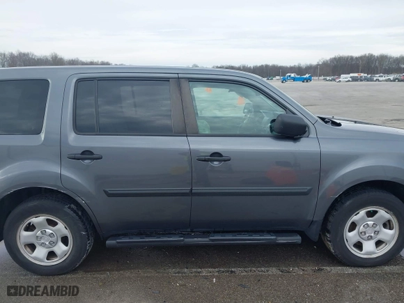 2013 Honda Pilot LX with VIN 5FNYF4H24DB062197, listed as a IAAI auction lot 41652595 with 66,169 mi miles. Bid and sale history available at carsss.com. Image 13.