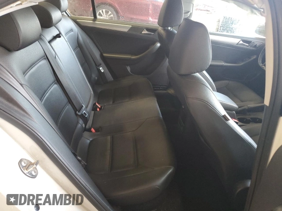 2015 Volkswagen Jetta SE with VIN 3VWD17AJ5FM256703, listed as a Copart auction lot 62699375 with 130,247 mi miles and Salvage title. Bid and sale history available at DreamBid. Image 10.