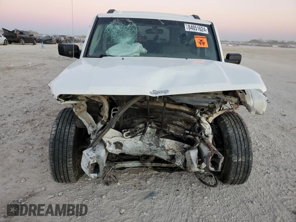 2007 Jeep Commander Sport with VIN 1J8HH48P97C636115, listed as a Copart auction lot 84051624 with 0 mi miles and Salvage Title. Bid and sale history available at carsss.com. Image 5.