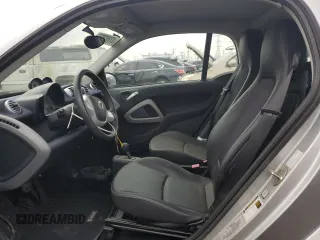 2015 Smart fortwo Passion with VIN WMEEJ9AA7FK825787, listed as a Copart auction lot 47802865 with 5,098 mi miles and Clean Title. Bid and sale history available at DreamBid. Image 7.