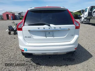 2016 Volvo XC60 T5 Drive-E z VIN YV440MDJ8G2811035, wystawiony jako IAAI lot #42124789 z przebiegiem 105 710 mil mil oraz . Historia ofert i sprzedaży dostępna na DreamBid. Obrazek 17.