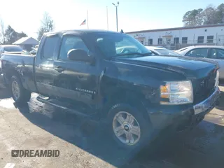 2007 Chevrolet Silverado 1500 1LT with VIN 1GCEK19C87Z549731, listed as a IAAI auction lot 41346185 with 347,188 mi miles and . Bid and sale history available at DreamBid. Image 1.