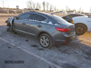 2013 Acura ILX with VIN 19VDE1F31DE022430, listed as a IAAI auction lot 41260268 with 123,867 mi miles. Bid and sale history available at carsss.com. Image 3.