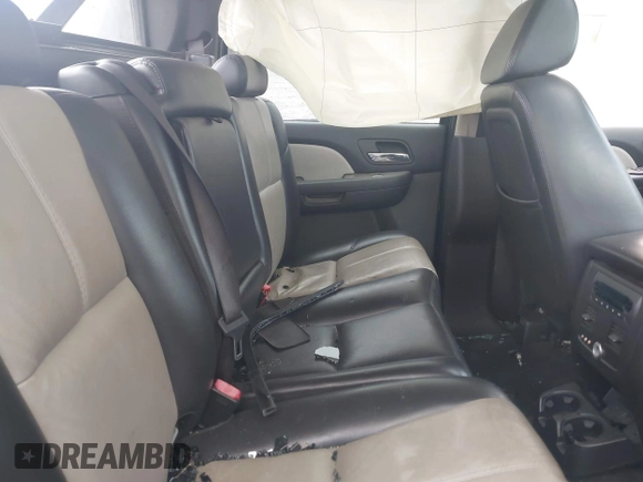 2008 Chevrolet Avalanche LTZ with VIN 3GNFK123X8G268974, listed as a IAAI auction lot 41446129 with 228,628 mi miles. Bid and sale history available at carsss.com. Image 8.