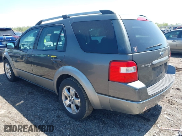 2005 Ford Freestyle SEL with VIN 1FMDK05175GA08961, listed as a IAAI auction lot 42231245 with 237,140 mi miles and . Bid and sale history available at DreamBid. Image 3.