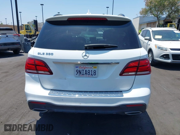 2018 Mercedes-Benz GLE 350 z VIN 4JGDA5JB0JB172588, wystawiony jako IAAI lot #42574600 z przebiegiem 79 132 mil mil oraz . Historia ofert i sprzedaży dostępna na DreamBid. Obrazek 16.