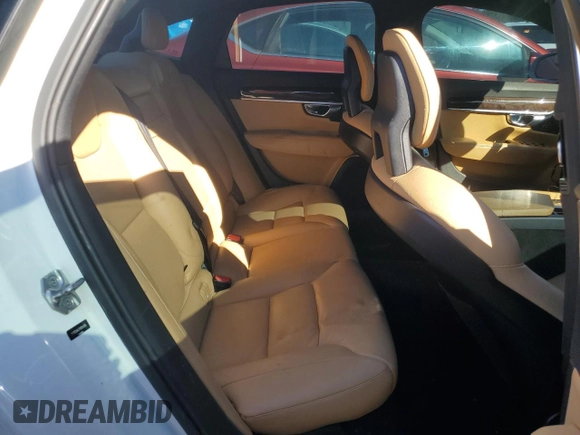 2017 Volvo S90 Momentum z VIN YV1102AK7H1014266, wystawiony jako Copart lot #81897184 z przebiegiem 101 327 mil mil oraz Szkody całkowita. Historia ofert i sprzedaży dostępna na DreamBid. Obrazek 10.
