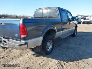 2002 Ford Super Duty F-250 XL with VIN 1FTNW21S52EA60362, listed as a IAAI auction lot 42004090 with 1 mi miles. Bid and sale history available at carsss.com. Image 4.