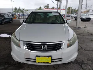 2008 Honda Accord LX z VIN 1HGCP26318A106812, wystawiony jako IAAI lot #41741788 z przebiegiem 117 140 mil mil oraz . Historia ofert i sprzedaży dostępna na DreamBid. Obrazek 13.