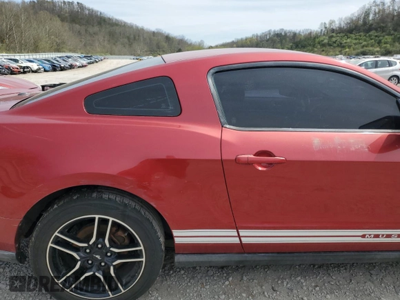 2010 Ford Mustang V6 with VIN 1ZVBP8AN1A5131923, listed as a Copart auction lot 53170985 with 170,449 mi miles and Salvage Title. Bid and sale history available at DreamBid. Image 10.