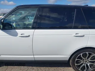 2019 Land Rover Range Rover with VIN SALGS5RE9KA541283, listed as a IAAI auction lot 40816626 with 97,958 mi miles. Bid and sale history available at carsss.com. Image 15.