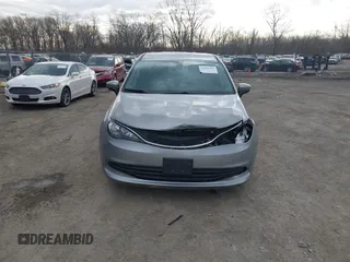 2018 Chrysler Pacifica Touring with VIN 2C4RC1DGXJR177738, listed as a IAAI auction lot 41895939 with 194,788 mi miles and . Bid and sale history available at DreamBid. Image 12.