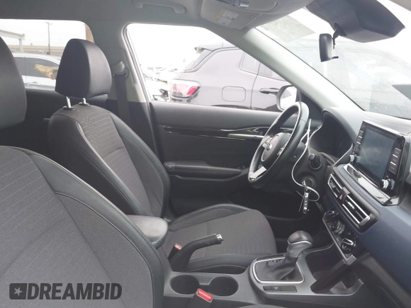 2021 Kia Seltos S with VIN KNDEU2AA6M7143688, listed as a IAAI auction lot 42584672 with 39,621 mi miles and . Bid and sale history available at DreamBid. Image 5.