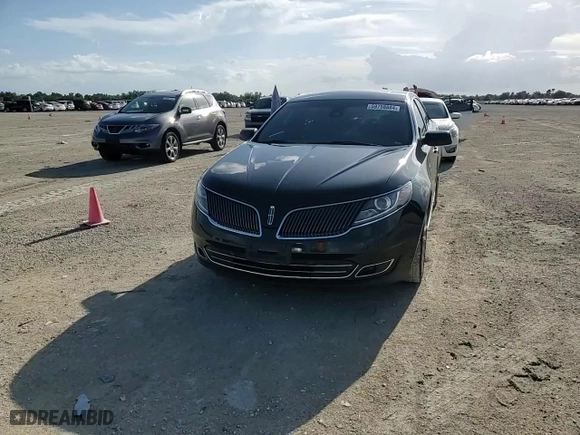 2014 Lincoln MKS with VIN 1LNHL9EK6EG604428, listed as a Copart auction lot 59758884 with 122,833 mi miles and Salvage Title. Bid and sale history available at carsss.com. Image 10.