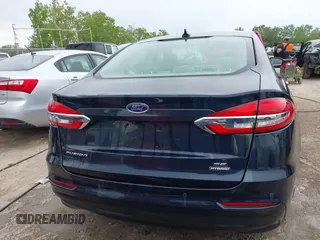 2020 Ford Fusion SE с VIN 3FA6P0LU4LR163314, выставлен на аукционе IAAI как лот 42351409 с пробегом 61 889 миль миль и . История ставок и продаж доступна на DreamBid. Изображение 16.