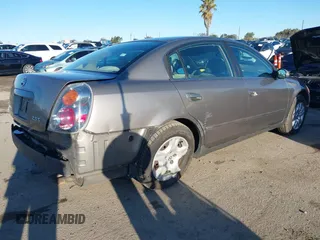 2004 Nissan Altima S with VIN 1N4AL11D84C132534, listed as a IAAI auction lot 41745355 with 144,070 mi miles. Bid and sale history available at carsss.com. Image 4.