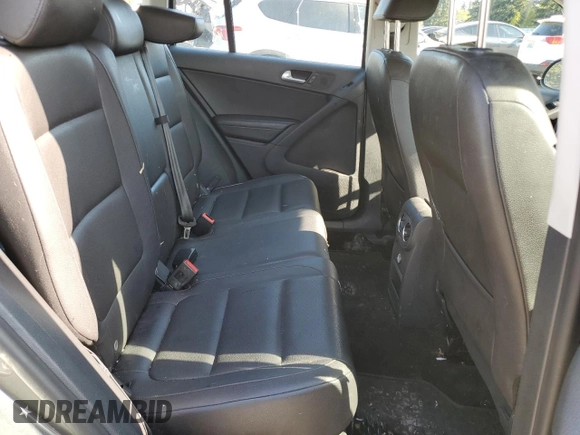 2017 Volkswagen Tiguan S with VIN WVGBV7AX1HK017920, listed as a Copart auction lot 55531125 with 126,129 mi miles and Clean Title. Bid and sale history available at DreamBid. Image 11.