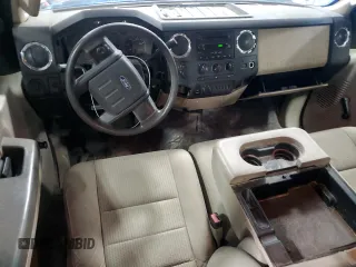 2008 Ford F-250 XL z VIN 1FTSX21R78EC48810, wystawiony jako Copart lot #57683895 z przebiegiem Nie podano mil oraz Szkoda całkowita • Salvage title. Historia ofert i sprzedaży dostępna na DreamBid. Obrazek 8.