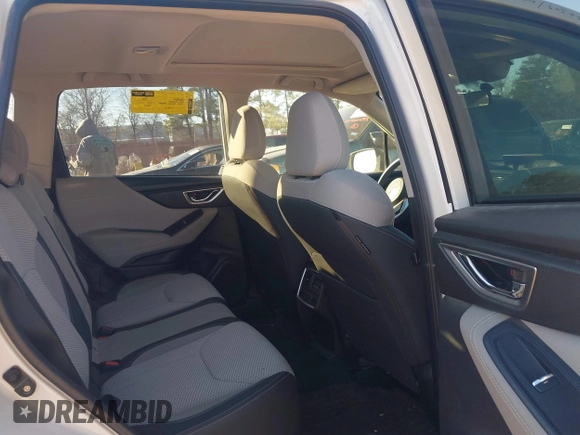 2019 Subaru Forester Premium with VIN JF2SKAEC2KH521416, listed as a IAAI auction lot 41392632 with 101,052 mi miles. Bid and sale history available at carsss.com. Image 8.