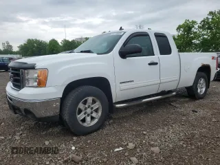 2010 GMC Sierra 1500 SLE z VIN 1GTSKVE36AZ149335, wystawiony jako Copart lot #59776005 z przebiegiem 83 381 mil mil oraz Czysty tytuł • Clean title. Historia ofert i sprzedaży dostępna na DreamBid. Obrazek 1.