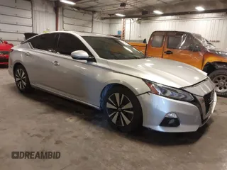 2019 Nissan Altima 2.5 SL with VIN 1N4BL4EV9KC199746, listed as a IAAI auction lot 41791017 with 86,064 mi miles. Bid and sale history available at carsss.com. Image 1.