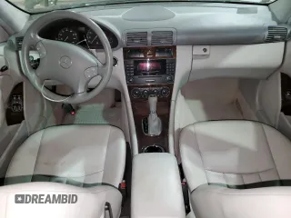 2005 Mercedes-Benz C 240 z VIN WDBRH81J35F615621, wystawiony jako Copart lot #41866855 z przebiegiem 99 269 mil mil oraz Tytuł czysty. Historia ofert i sprzedaży dostępna na DreamBid. Obrazek 8.