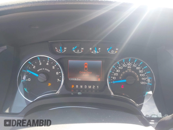 2014 Ford F-150 XL with VIN 1FTFW1EF8EFB27918, listed as a IAAI auction lot 41938587 with 129,508 mi miles. Bid and sale history available at carsss.com. Image 7.