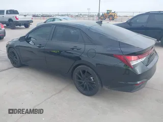 2022 Hyundai Elantra SE with VIN 5NPLL4AG4NH053284, listed as a IAAI auction lot 41964944 with 35,452 mi miles and . Bid and sale history available at DreamBid. Image 3.
