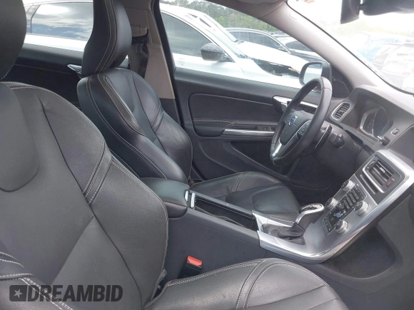 2017 Volvo S60 Dynamic with VIN YV126MFL8H2425928, listed as a IAAI auction lot 41994829 with 74,040 mi miles. Bid and sale history available at carsss.com. Image 5.